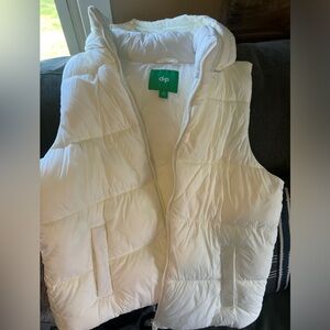 Women’s white puffer vest